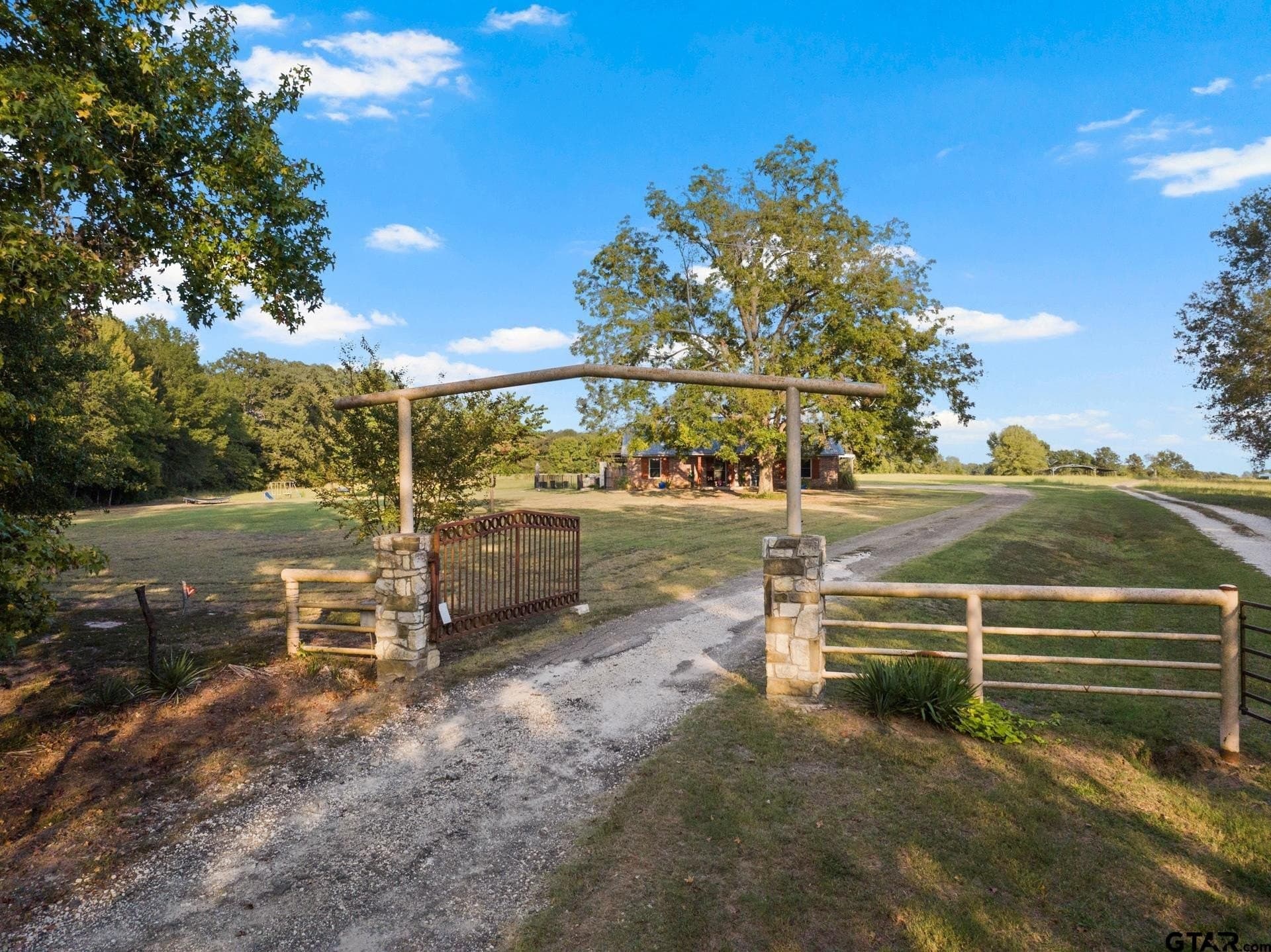 316.87 acres in Red River County - photo 2