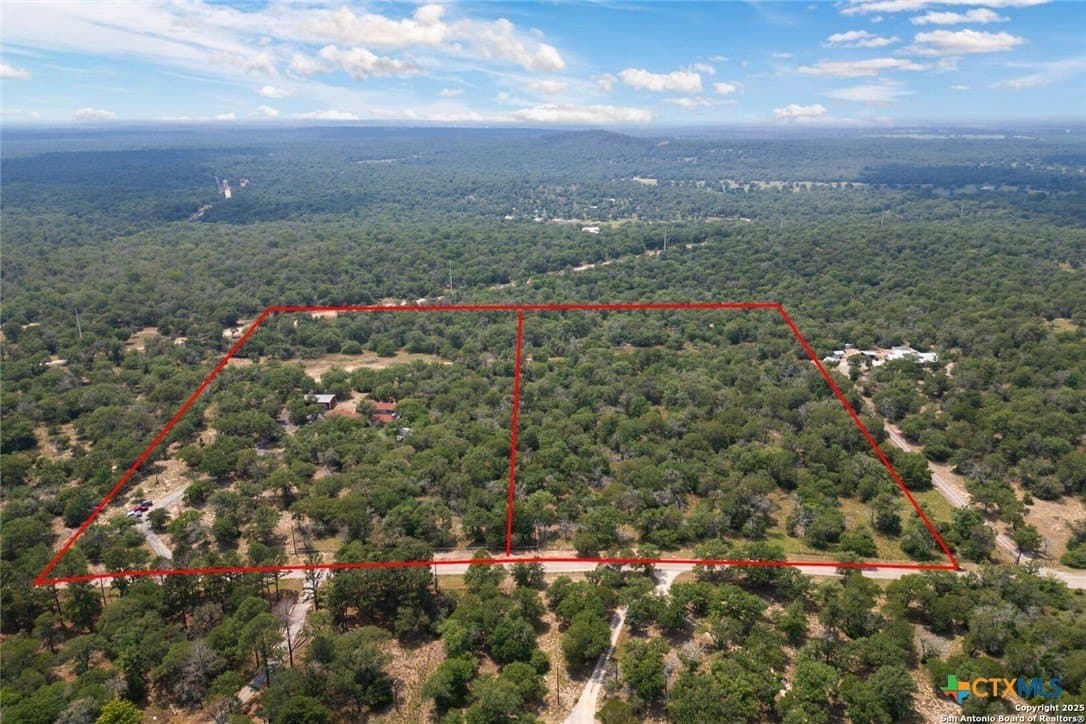 10 acres in Guadalupe County - photo 2