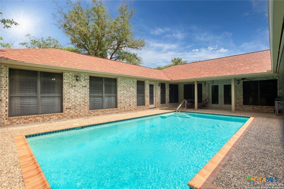 10 acres in Guadalupe County - photo 5