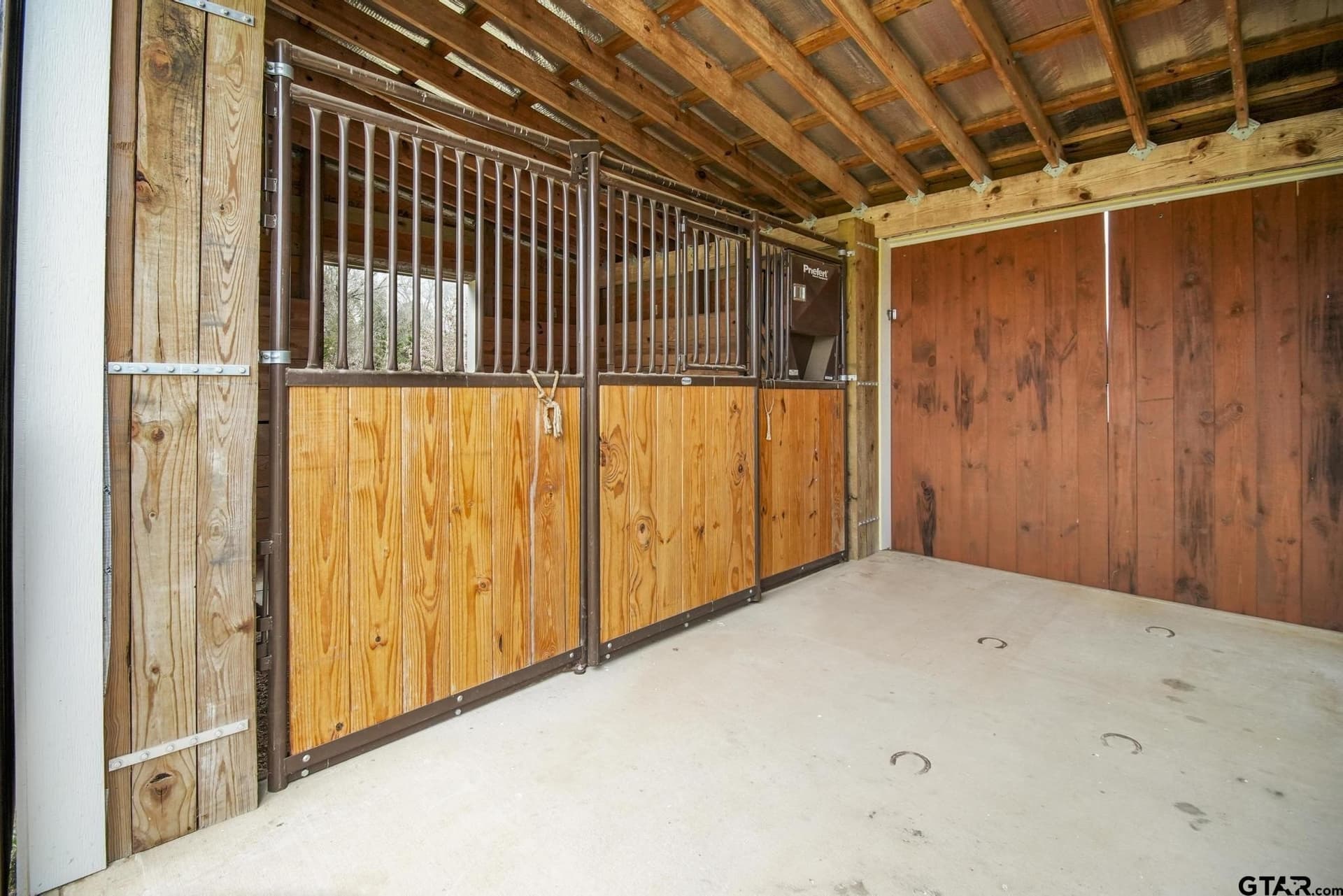 16.6 acres in Smith County - photo 43
