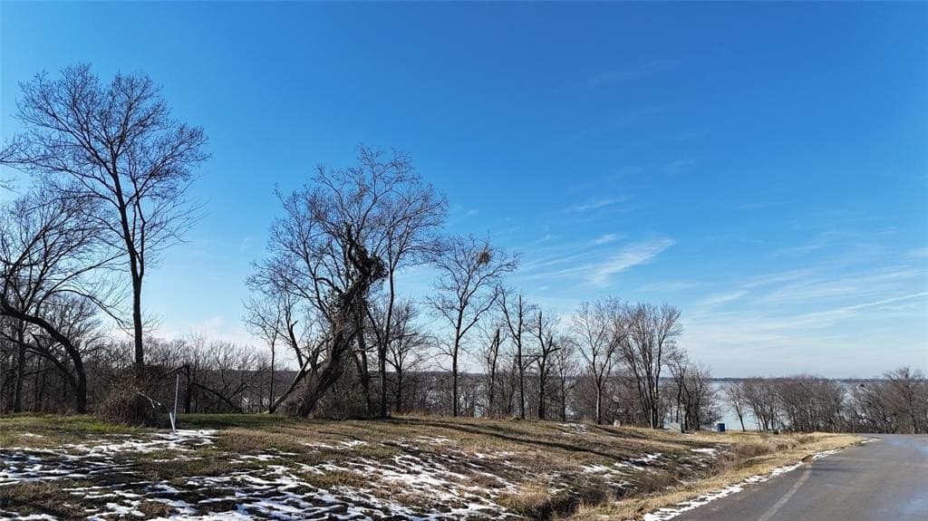 1.01 acres in Navarro County - photo 9