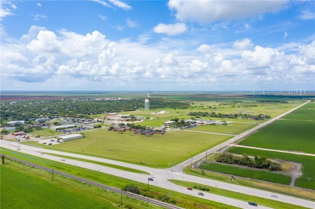 9.26 acres in San Patricio County - photo 2
