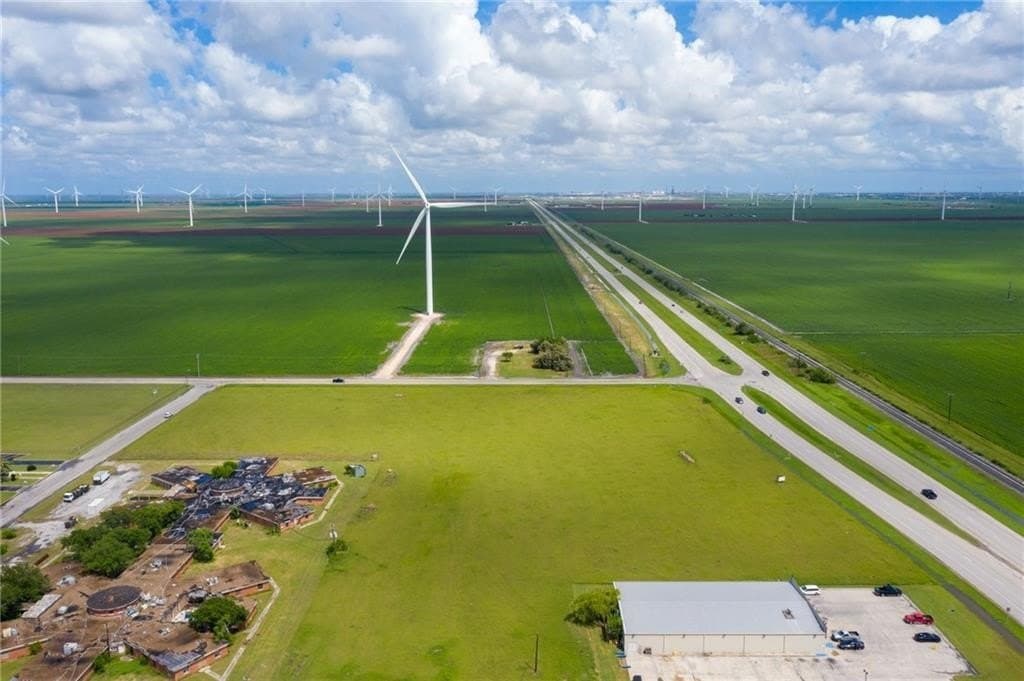 9.26 acres in San Patricio County - photo 4