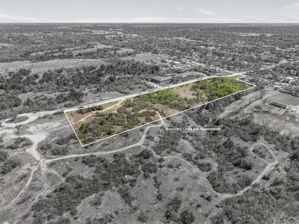 5.27 acres in Tarrant County - photo 5