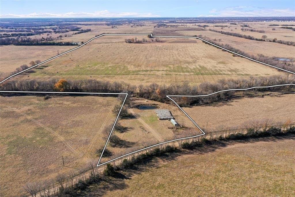 121.5 acres in Lamar County - photo 3