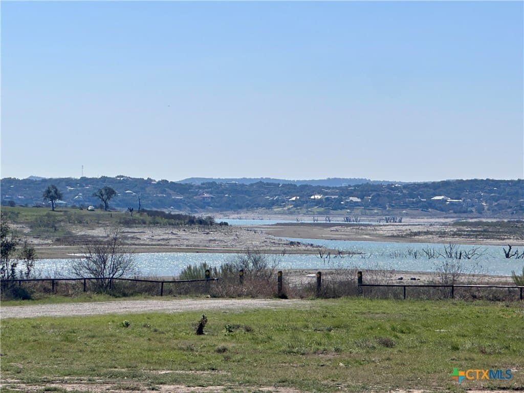 3.17 acres in Comal County - photo 6