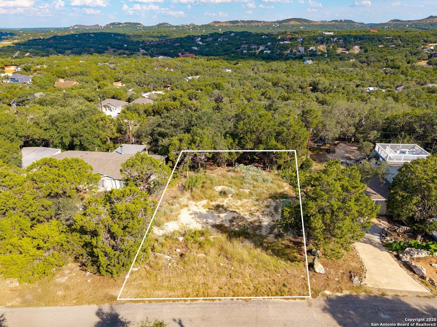 0.15 acres in Comal County - photo 3