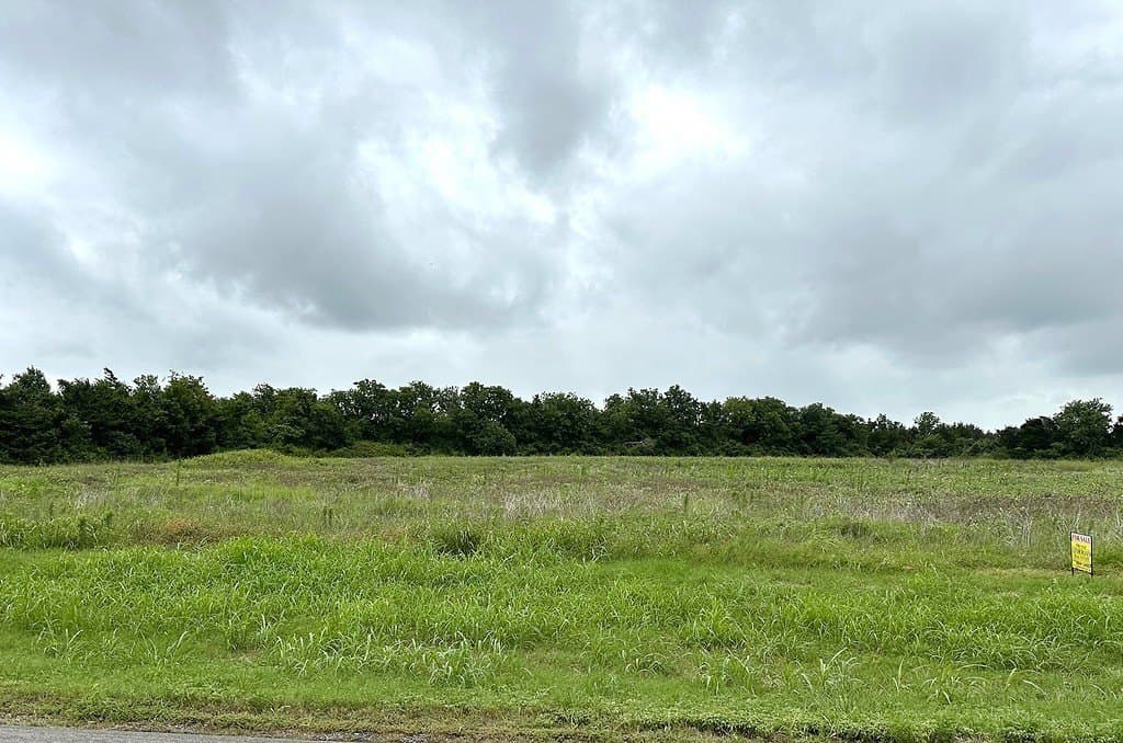 8 acres in Fayette County - photo 2