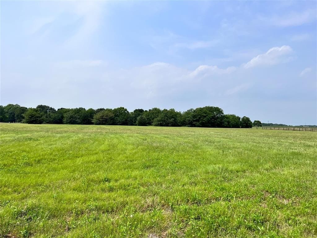 1.07 acres in Navarro County - photo 22