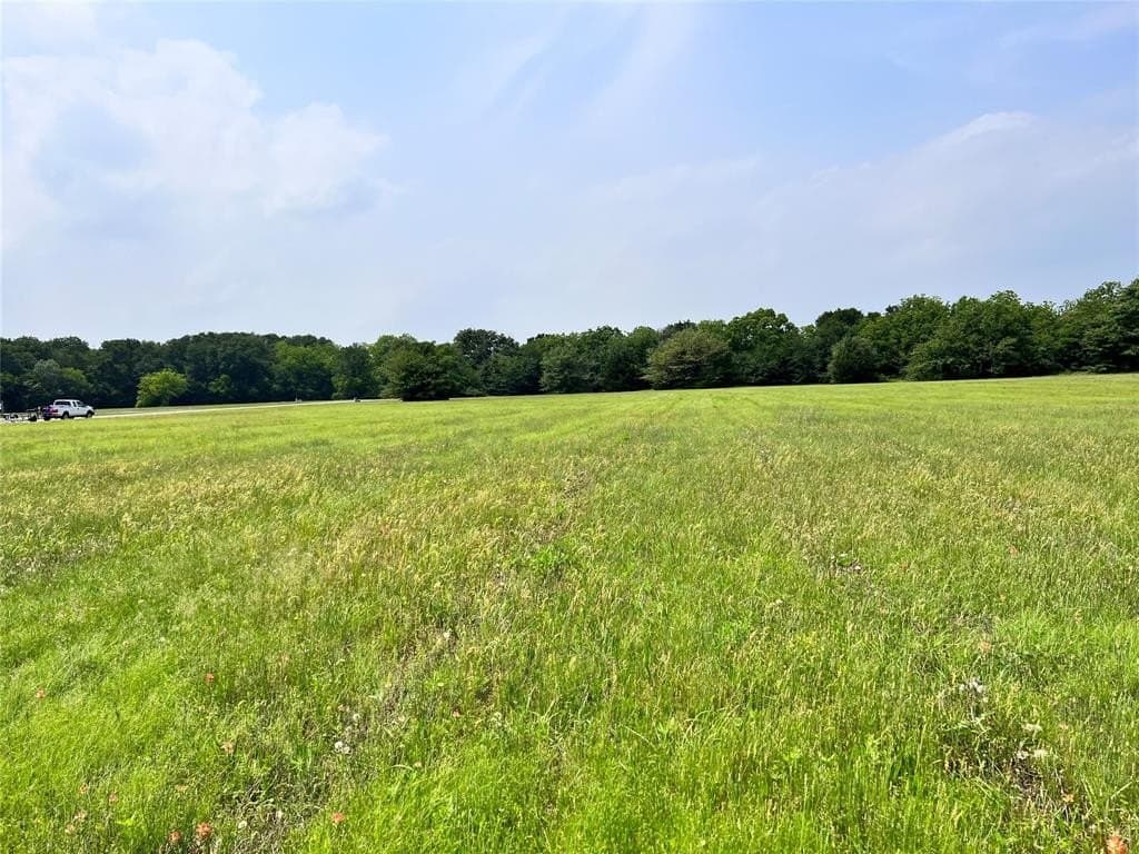 1.07 acres in Navarro County - photo 25