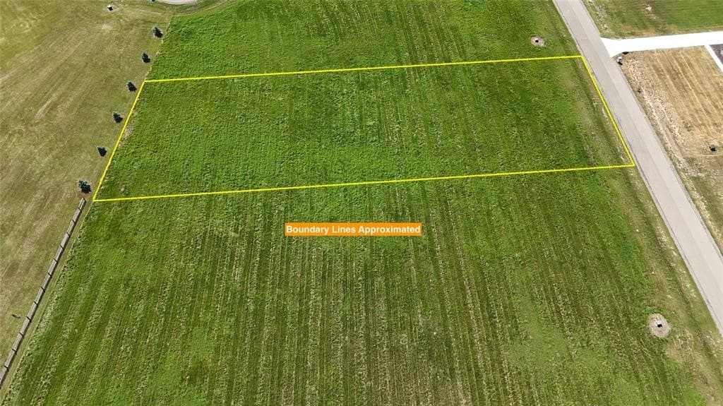 1.07 acres in Navarro County - photo 15