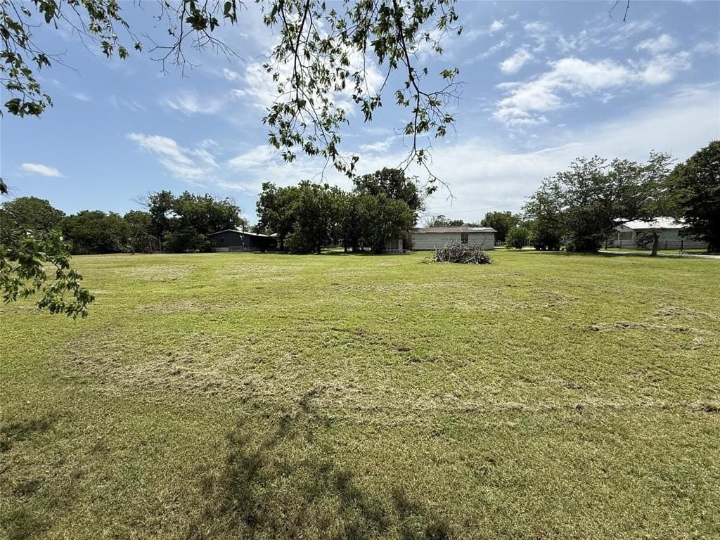 0.23 acres in Erath County - photo 3