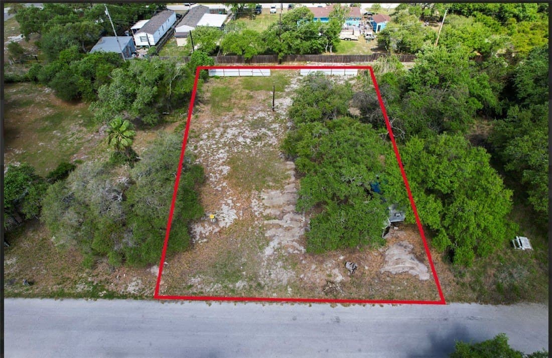 0.32 acres in San Patricio County - photo 2