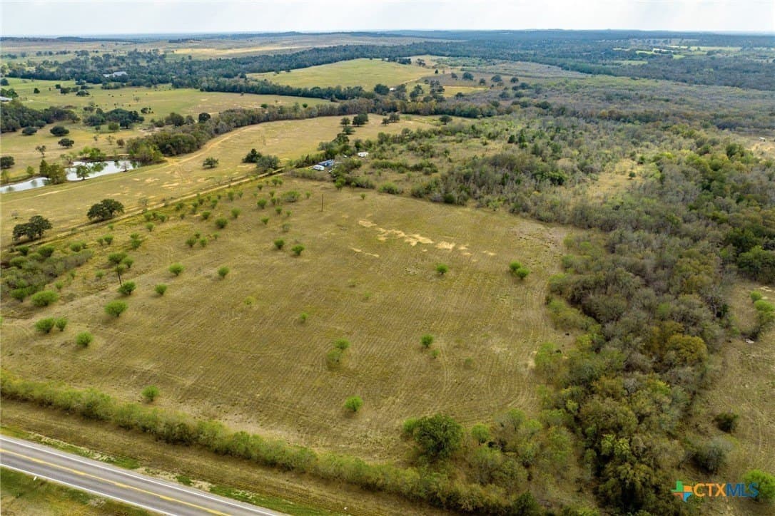 10.01 acres in Caldwell County - photo 2