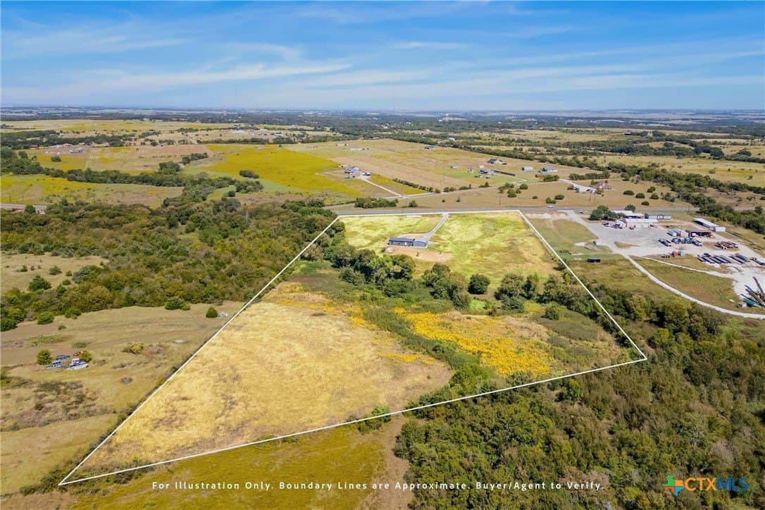 15.83 acres in McLennan County - photo 2
