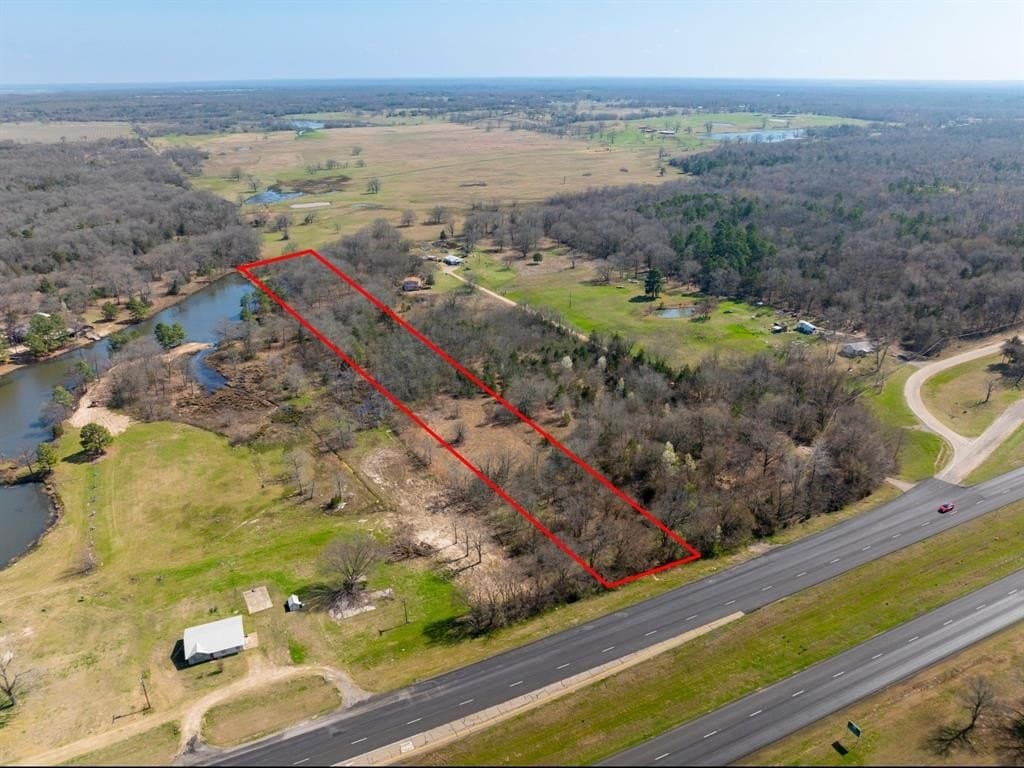 4 acres in Lamar County - photo 4