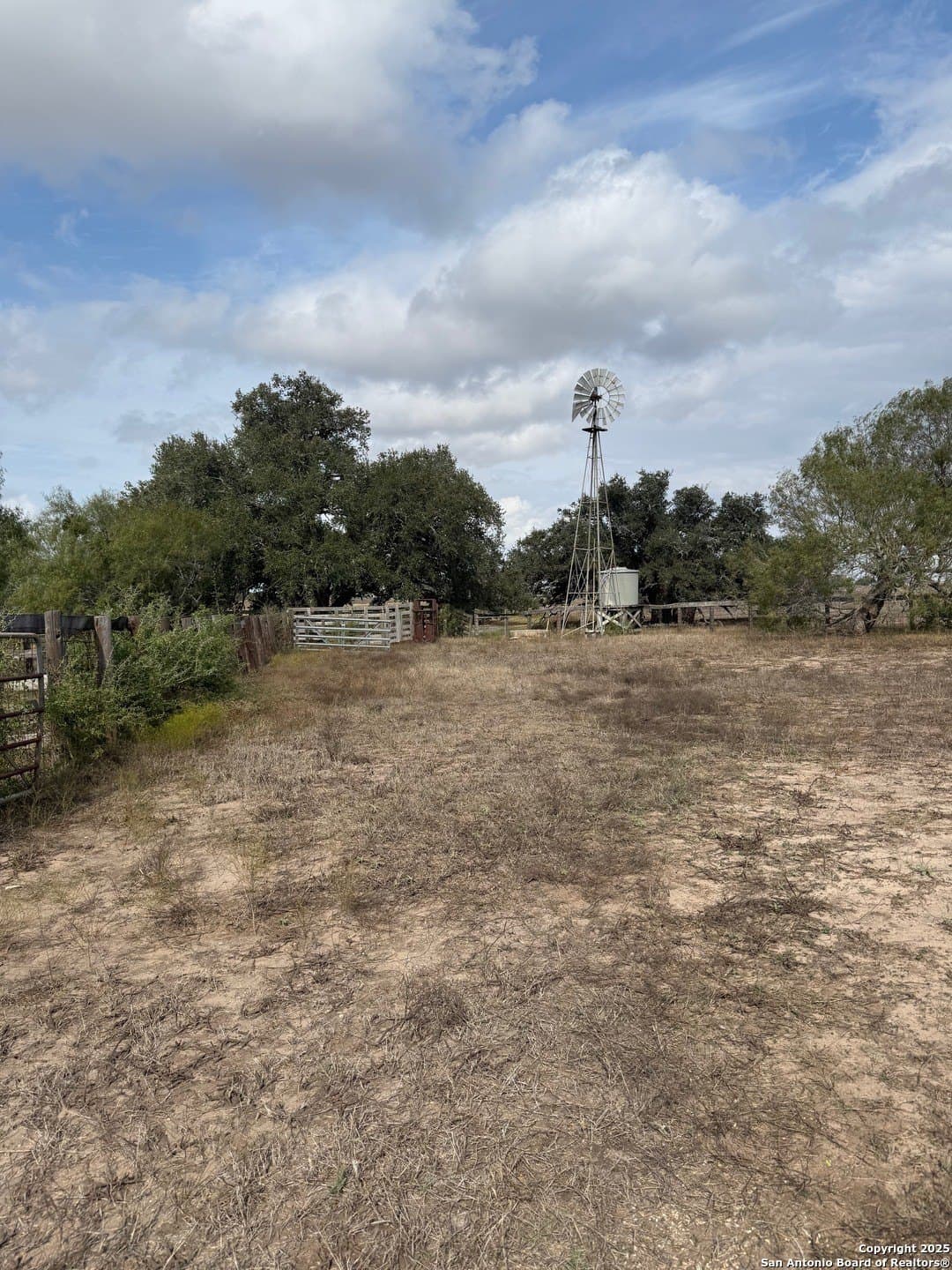189 acres in Karnes County - photo 29