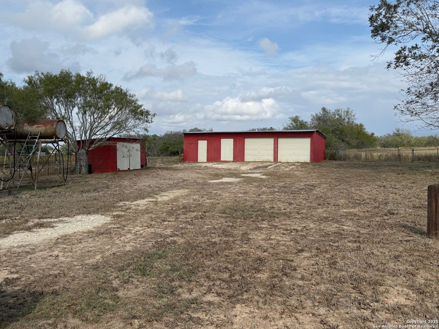 189 acres in Karnes County - photo 40