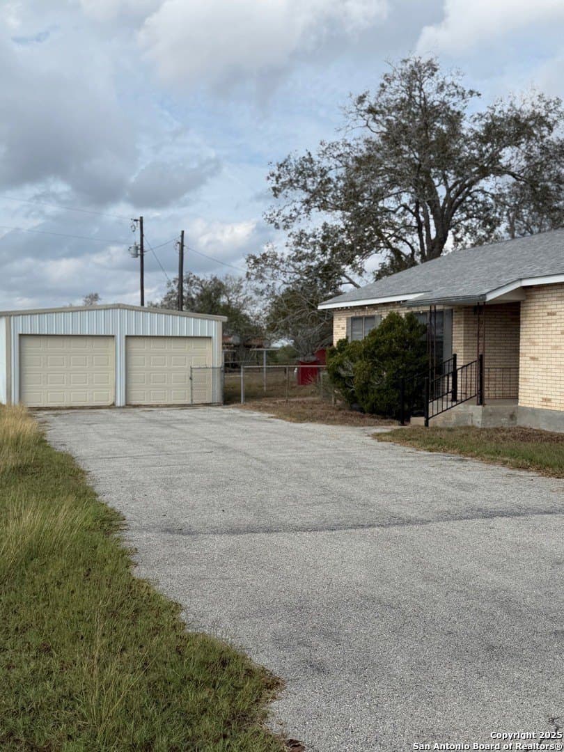 189 acres in Karnes County - photo 43