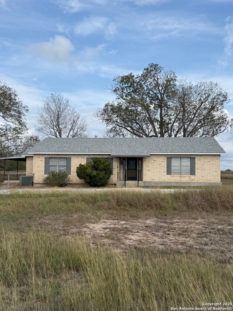 189 acres in Karnes County - photo 42