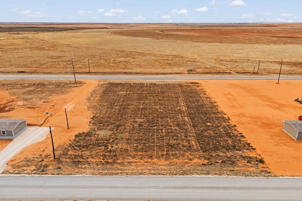 1.44 acres in Gaines County - photo 2