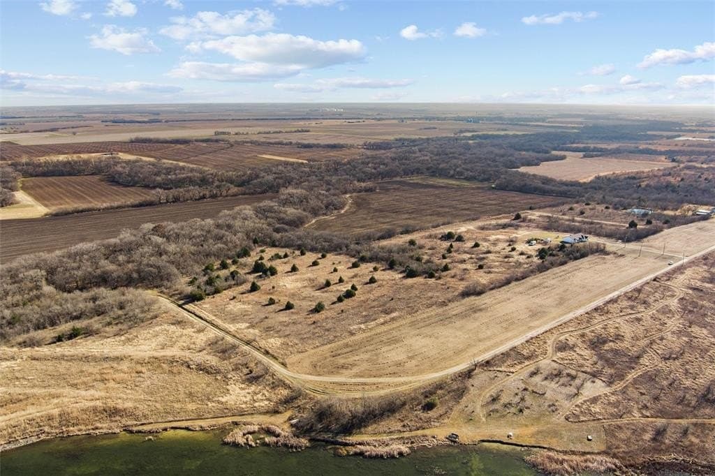35 acres in Ellis County - photo 6