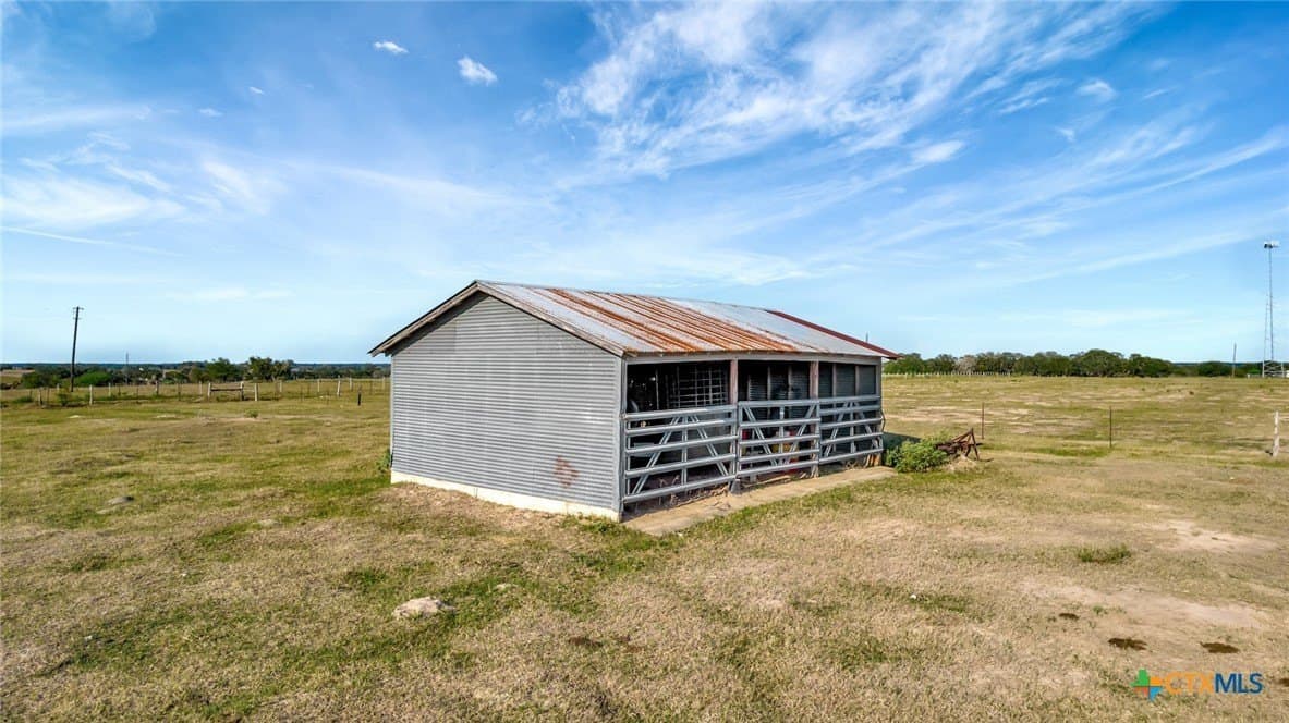 36.8 acres in Lavaca County - photo 11