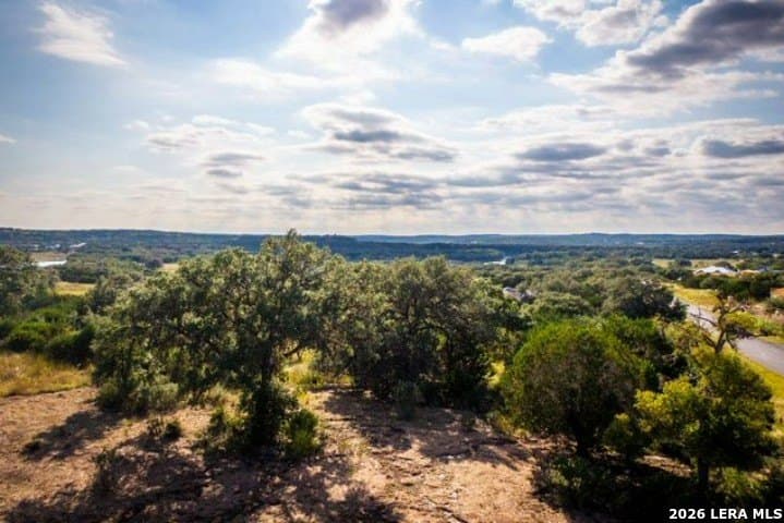 1.05 acres in Comal County - photo 4