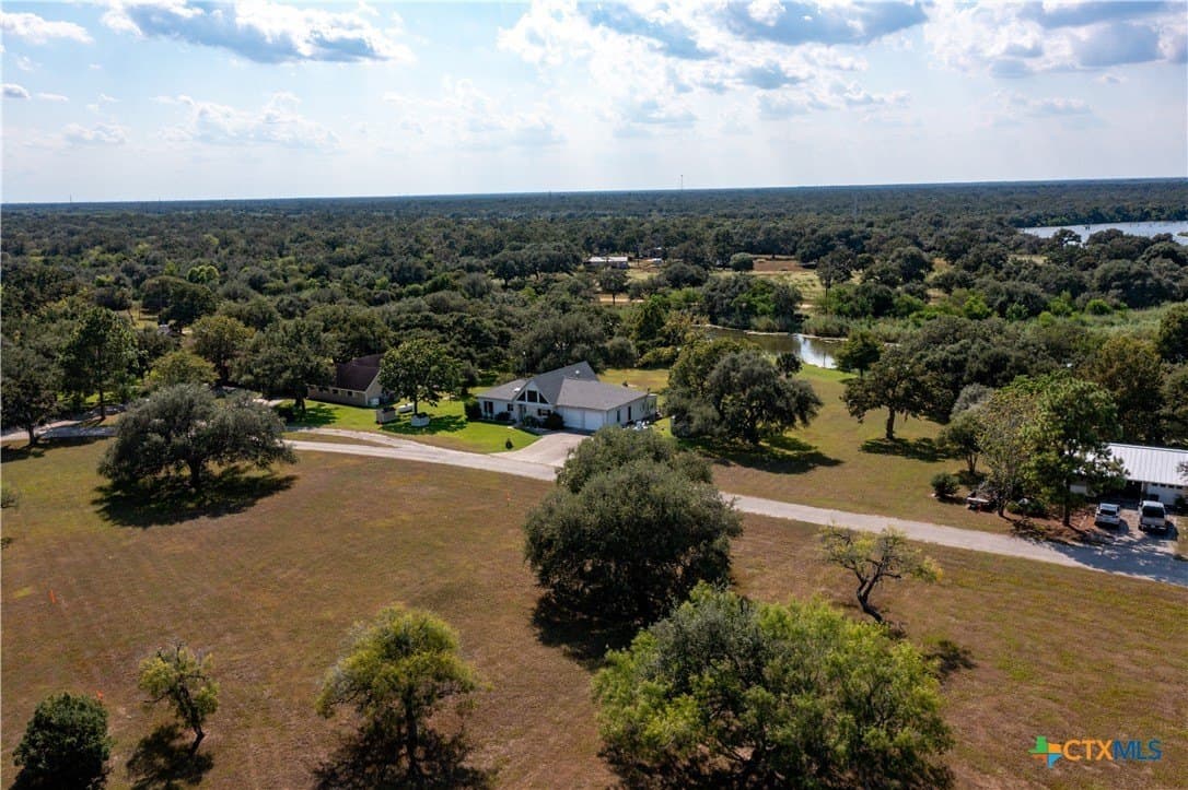 0.4 acres in Goliad County - photo 5