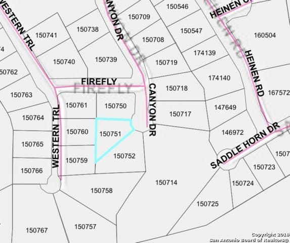 0.5 acres in Bandera County - photo 4
