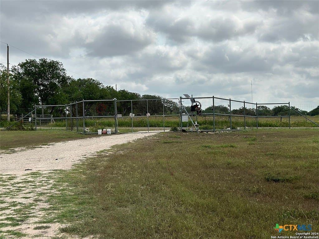 160 acres in Bee County - photo 27