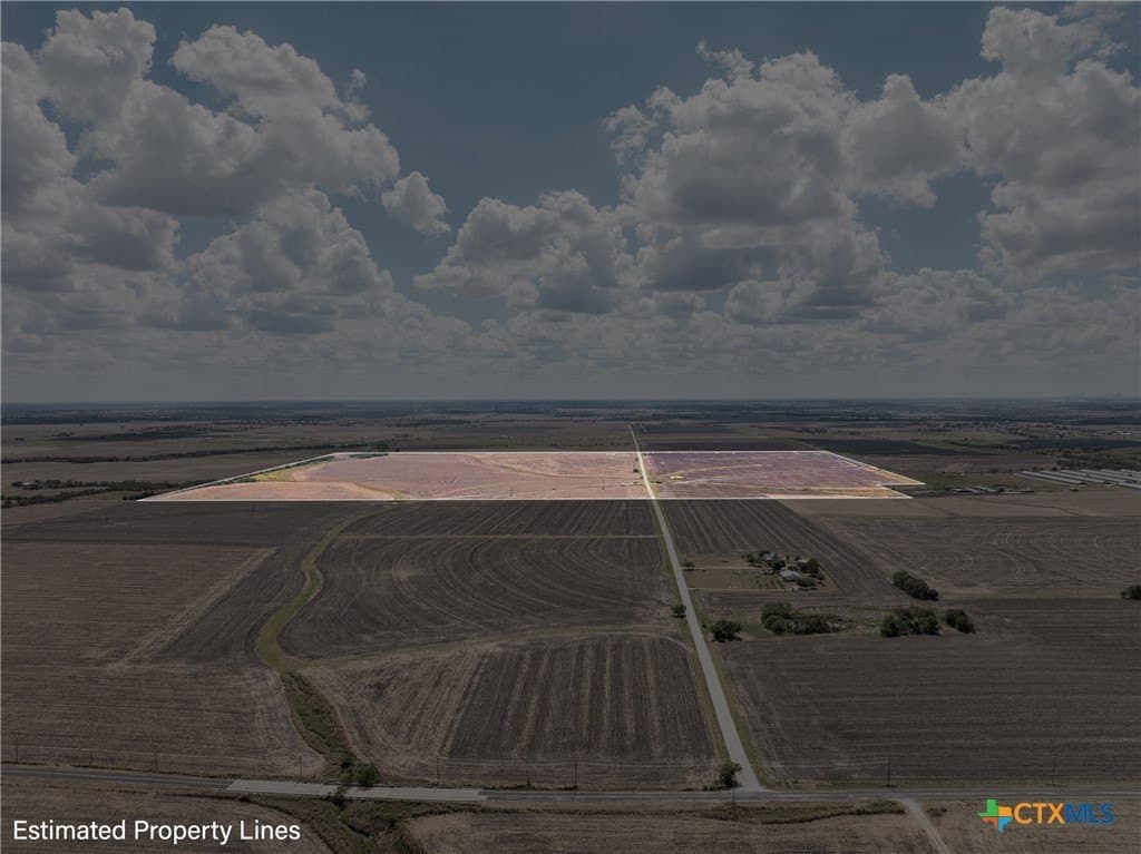 240 acres in Travis County - photo 2