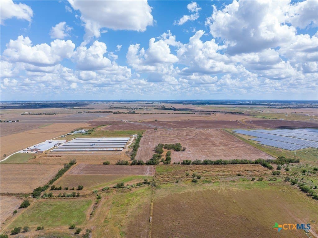 240 acres in Travis County - photo 3