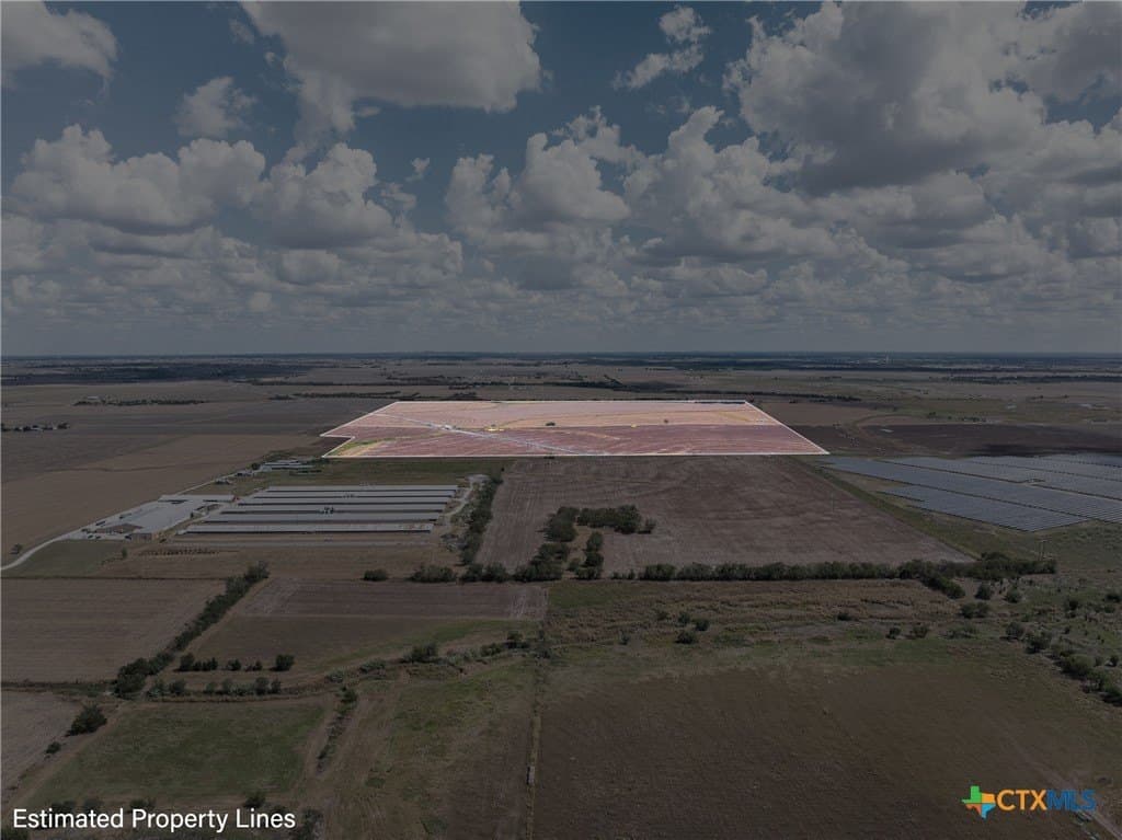 240 acres in Travis County - photo 4