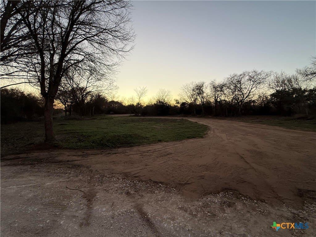 14.97 acres in Gonzales County - photo 4