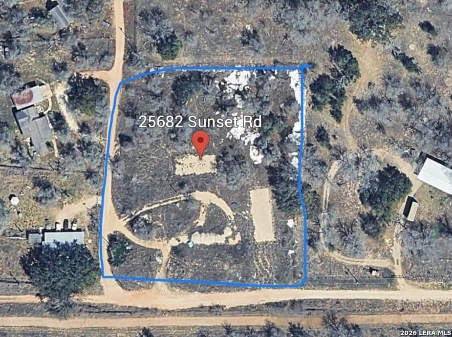 1.94 acres in Bexar County - photo 3