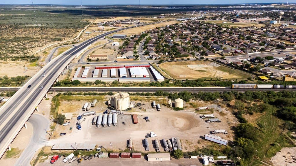 162,239 acres in Maverick County - photo 4