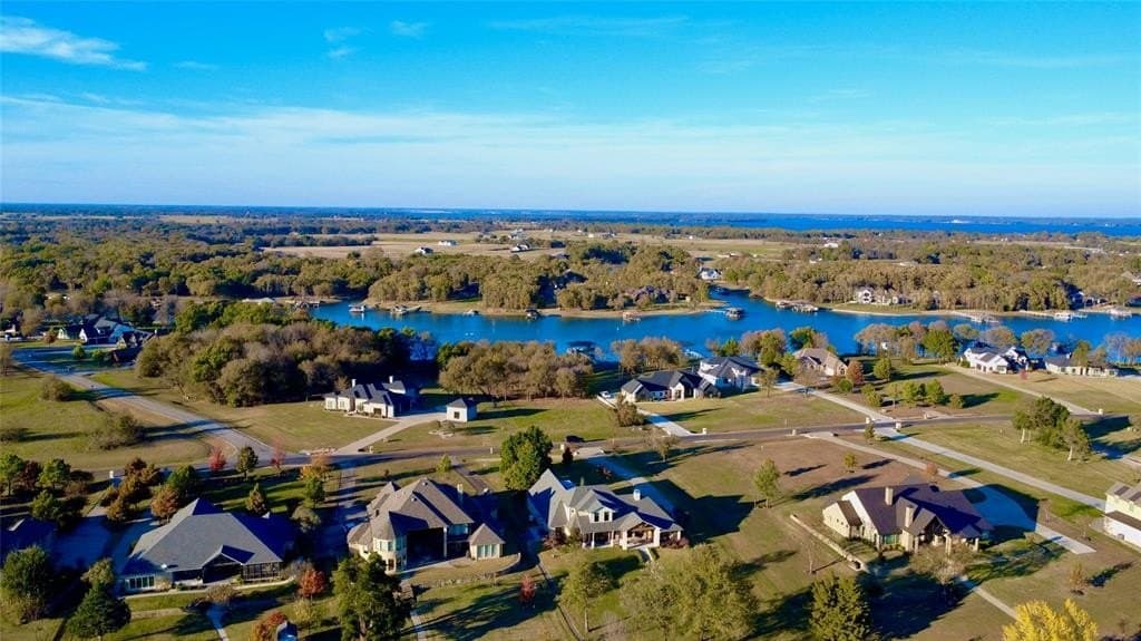 1.08 acres in Navarro County - photo 22