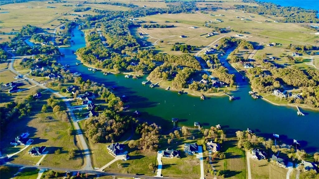 1.08 acres in Navarro County - photo 27