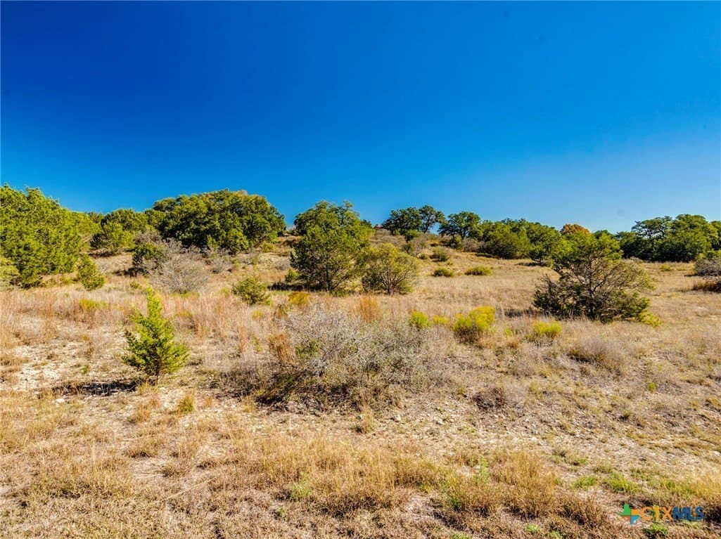 1.11 acres in Comal County - photo 3