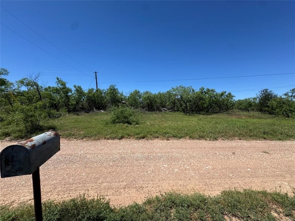 0.51 acres in Jones County - photo 14
