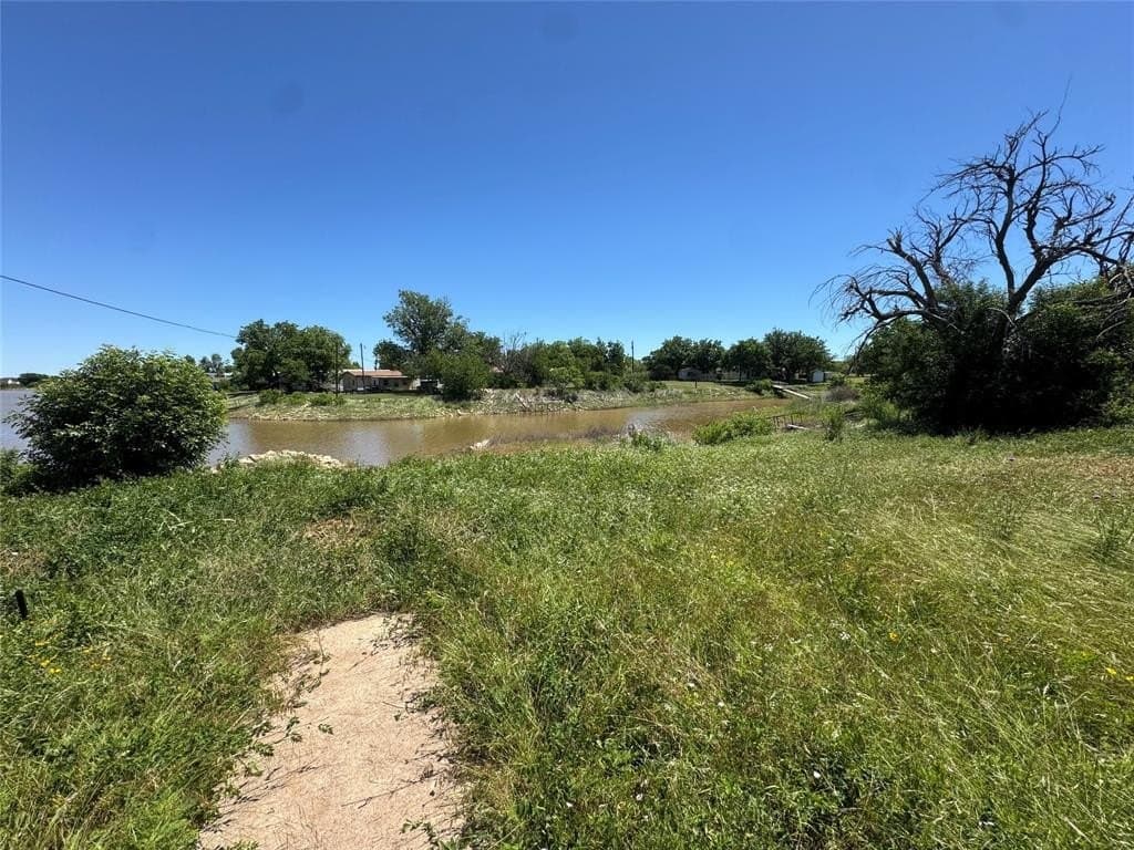 0.51 acres in Jones County - photo 10