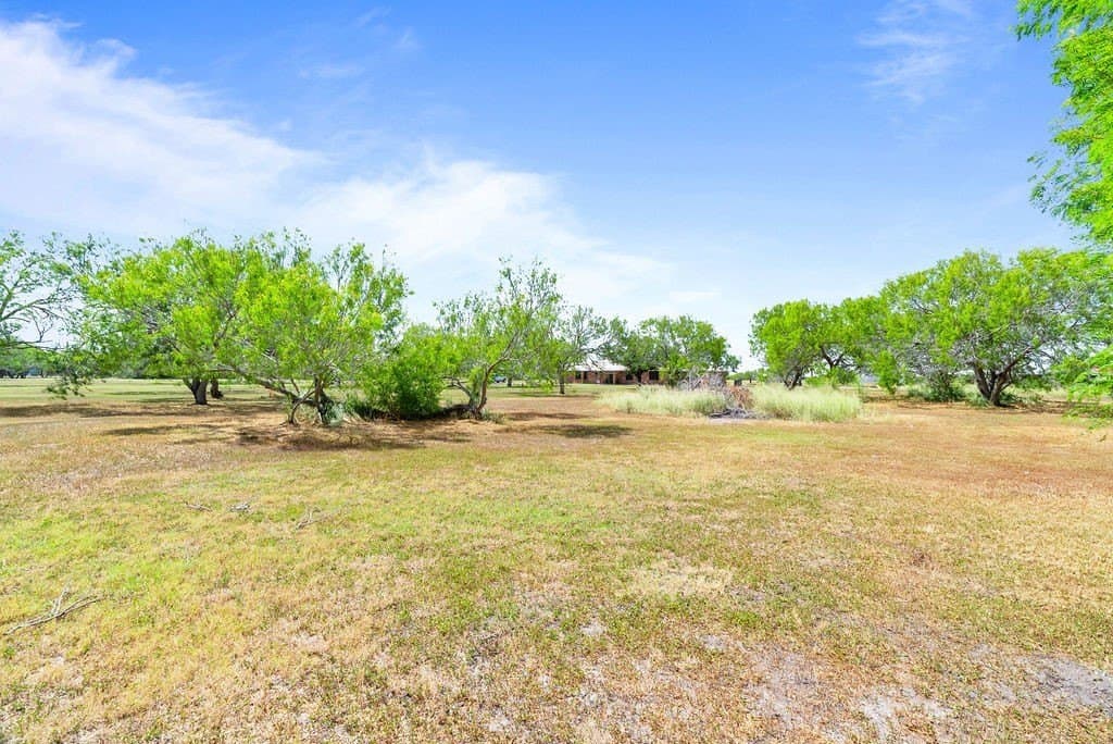 15.22 acres in Nueces County - photo 10