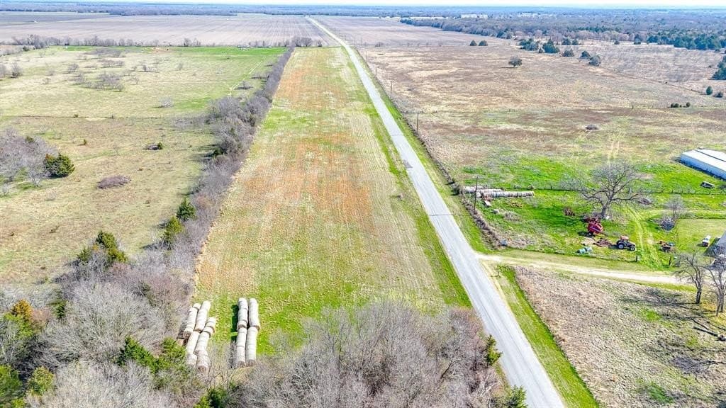 1.11 acres in Navarro County - photo 3