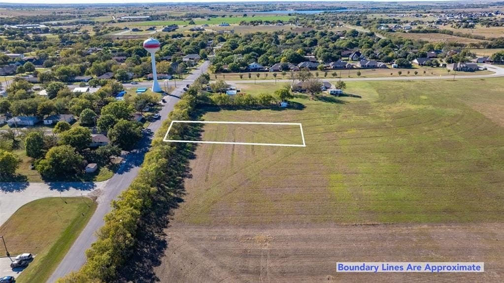 0.5 acres in Cooke County - photo 3