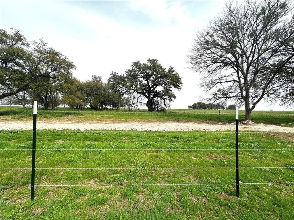 10 acres in Coryell County - photo 6