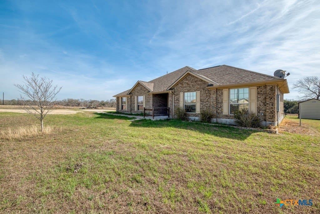 10.01 acres in Caldwell County - photo 2