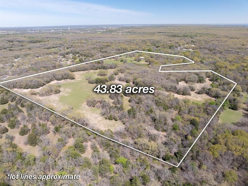 43.83 acres in Hunt County - photo 28