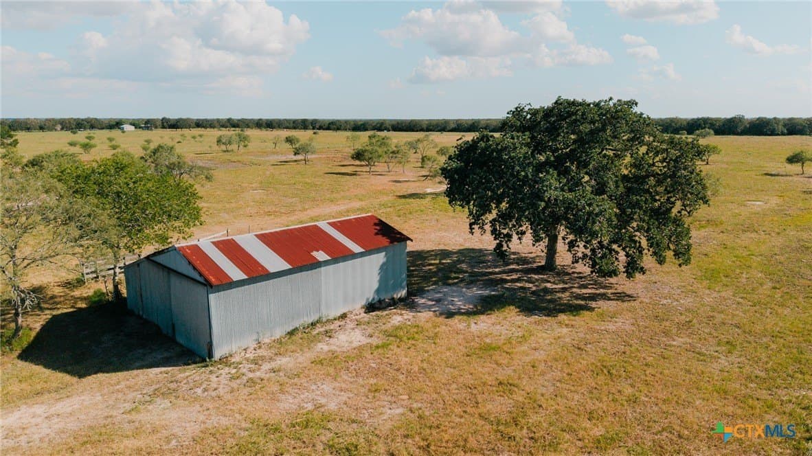 11 acres in Lavaca County - photo 9