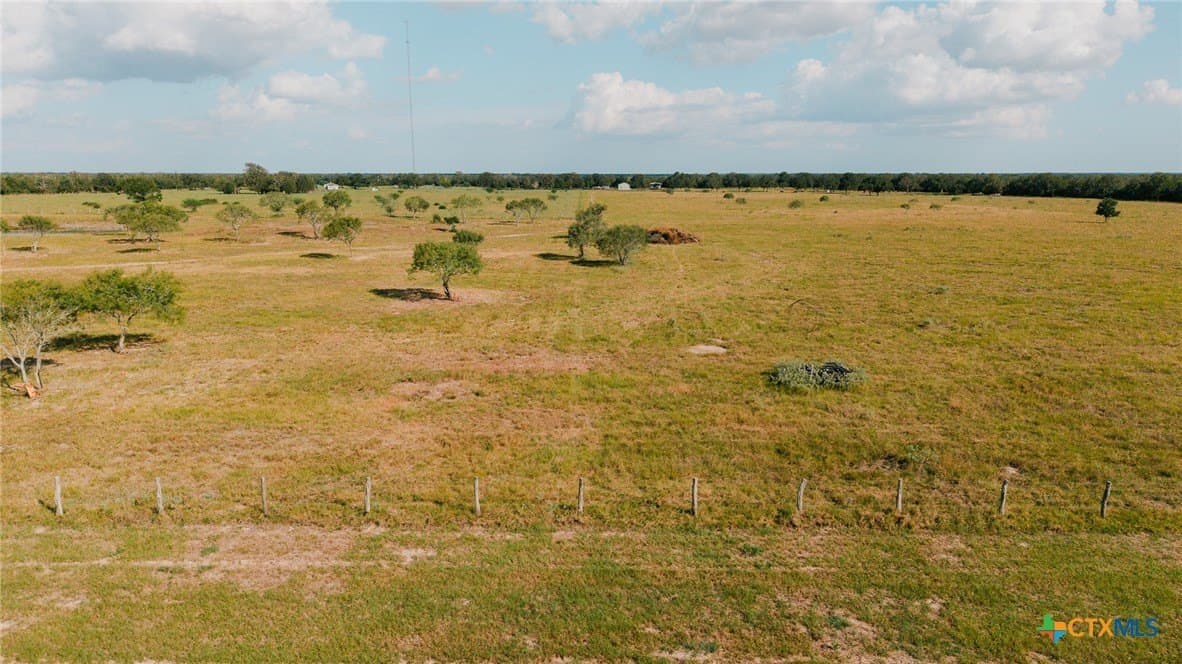 11 acres in Lavaca County - photo 28